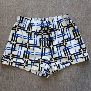 J.O.A. Lace Up Geo Print White Shorts Women's Large